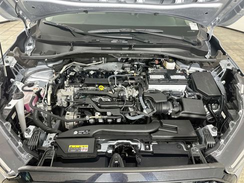 Used 2025 Toyota Corolla Cross L FWD image 32