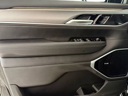 New 2026 Jeep Grand Wagoneer Limited w/ Premium Group II image 11