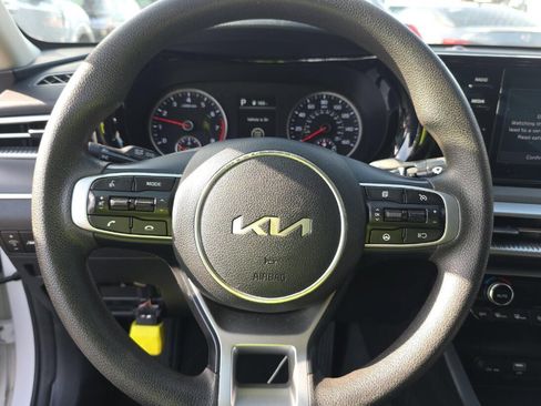 Used 2023 Kia K5 LXS image 8
