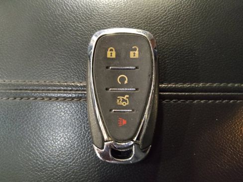 Used 2023 Chevrolet Malibu LT FWD image 32