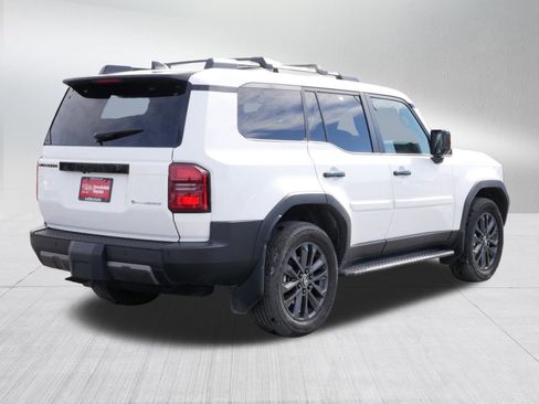 Used 2025 Toyota Land Cruiser image 7