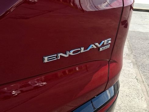 Used 2019 Buick Enclave Essence image 32