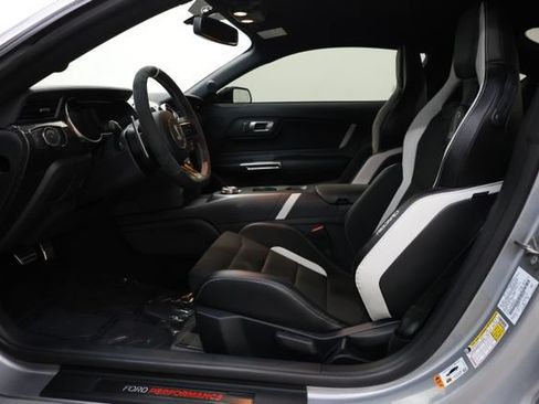 Used 2020 Ford Mustang Shelby GT500 w/ Carbon Fiber Track Pack RWD image 81