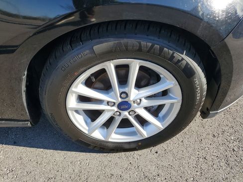 Used 2016 Ford Focus SE image 6