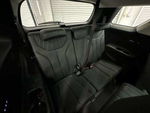 Used 2024 Hyundai Palisade Limited FWD image 14