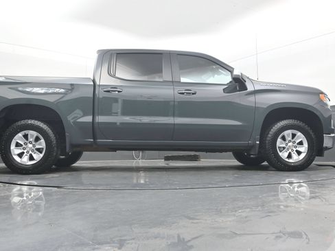 Used 2025 Chevrolet Silverado 1500 LT AWD/4WD image 29