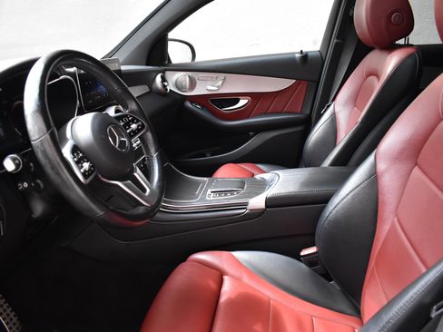 Used 2021 Mercedes-Benz GLC 300 4MATIC w/ AMG Line image 21