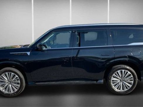 Used 2025 INFINITI QX80 Sensory AWD/4WD image 5