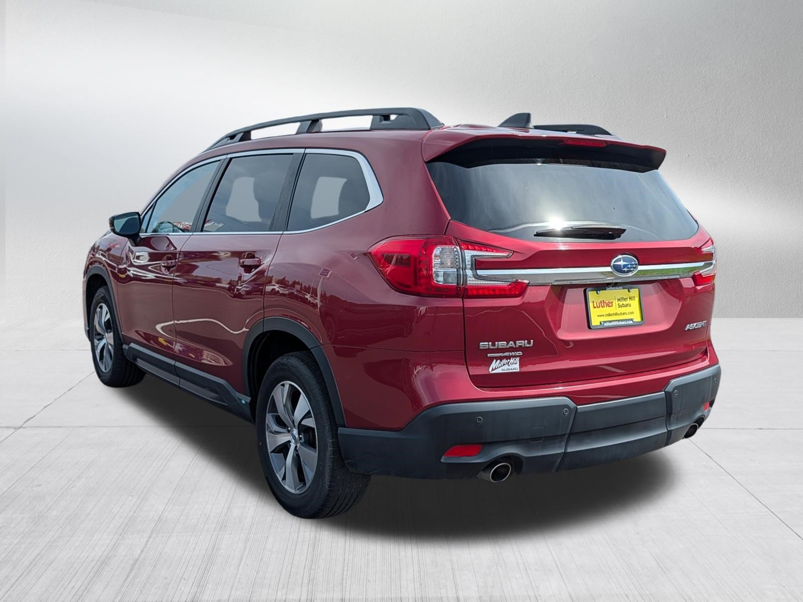 Used 2025 Subaru Ascent Premium AWD/4WD image 5
