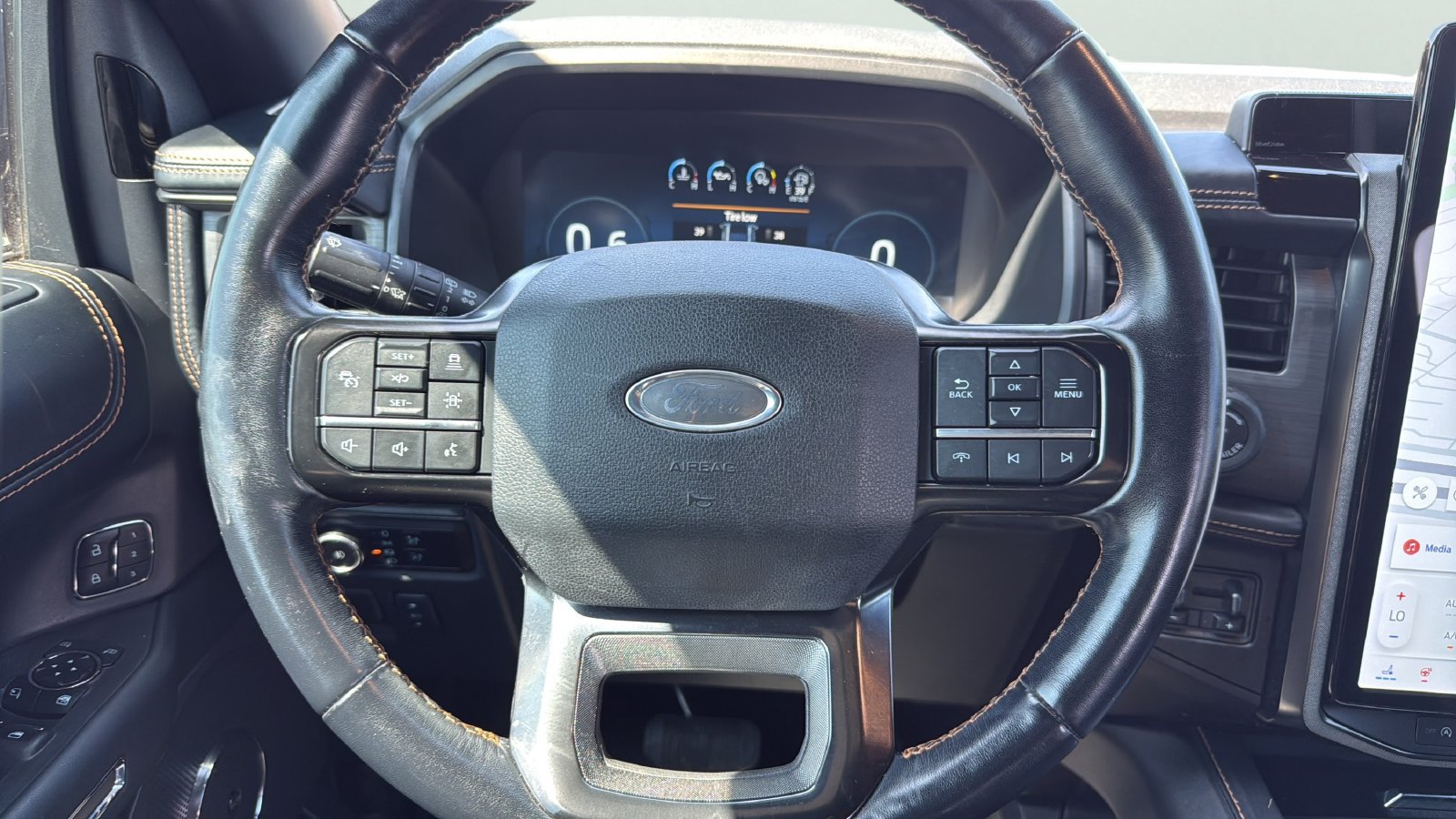 Certified 2023 Ford Expedition Platinum AWD/4WD image 14