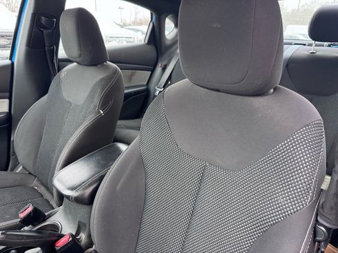 Used 2015 Dodge Dart SXT w/ Rallye Appearance Group image 8