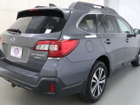 Used 2019 Subaru Outback 3.6R Limited w/ Popular Package #2 AWD/4WD image 21