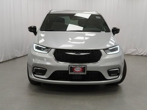 New 2026 Chrysler Pacifica Select image 7