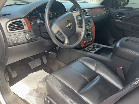 Used 2012 Chevrolet Avalanche LT w/ All-Star Edition AWD/4WD image 10