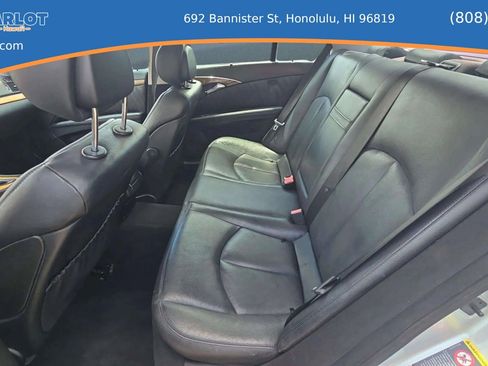 Used 2009 Mercedes-Benz E 350 Sedan image 18