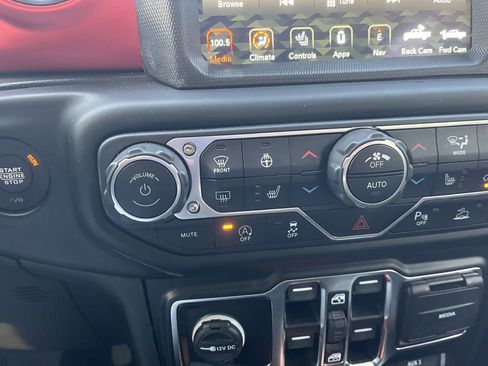 Used 2021 Jeep Gladiator Rubicon w/ Dual Top Group image 28