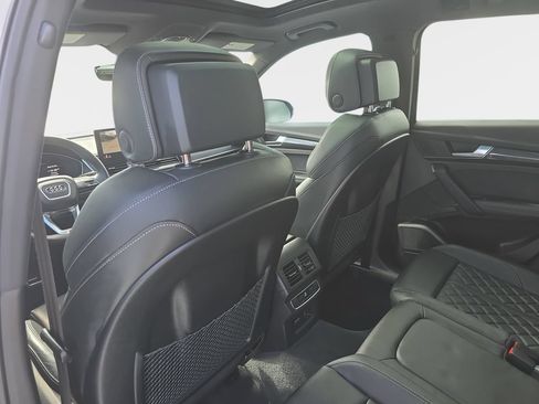 Used 2023 Audi SQ5 Premium Plus w/ Premium Plus Package AWD/4WD image 14