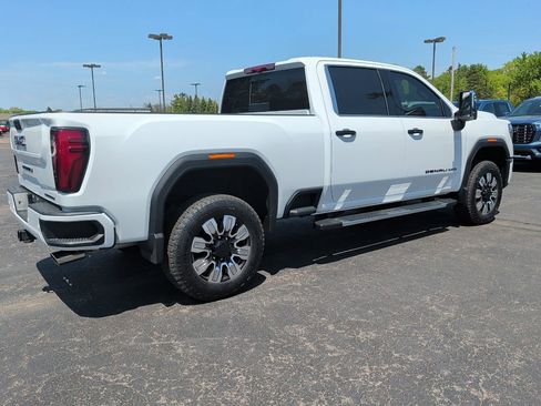 Certified 2025 GMC Sierra 3500 Denali w/ Denali Reserve Package AWD/4WD image 9
