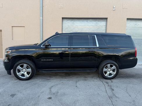 Used 2017 Chevrolet Suburban LS w/ All-Season Package RWD image 10