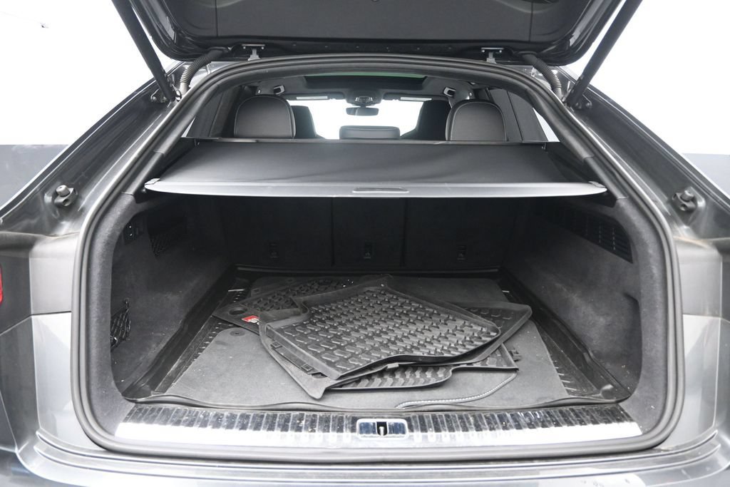 Used 2023 Audi SQ8 Prestige AWD/4WD image 29