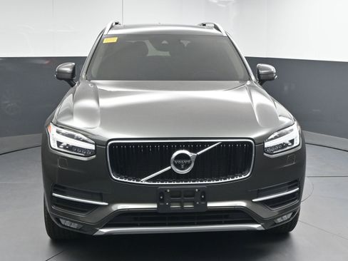 Used 2018 Volvo XC90 T6 Momentum w/ Convenience Package image 2