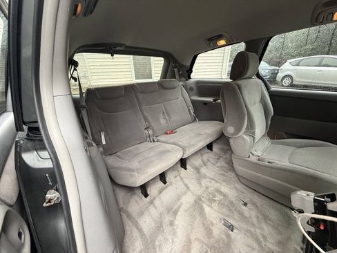 Used 2005 Toyota Sienna LE AWD/4WD image 20