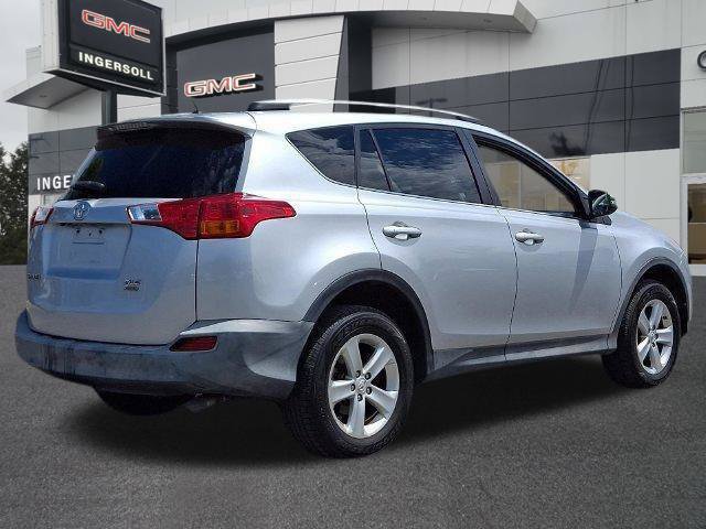 Used 2014 Toyota RAV4 XLE AWD/4WD image 25