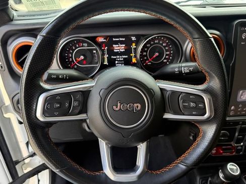 Used 2021 Jeep Gladiator Mojave AWD/4WD image 16