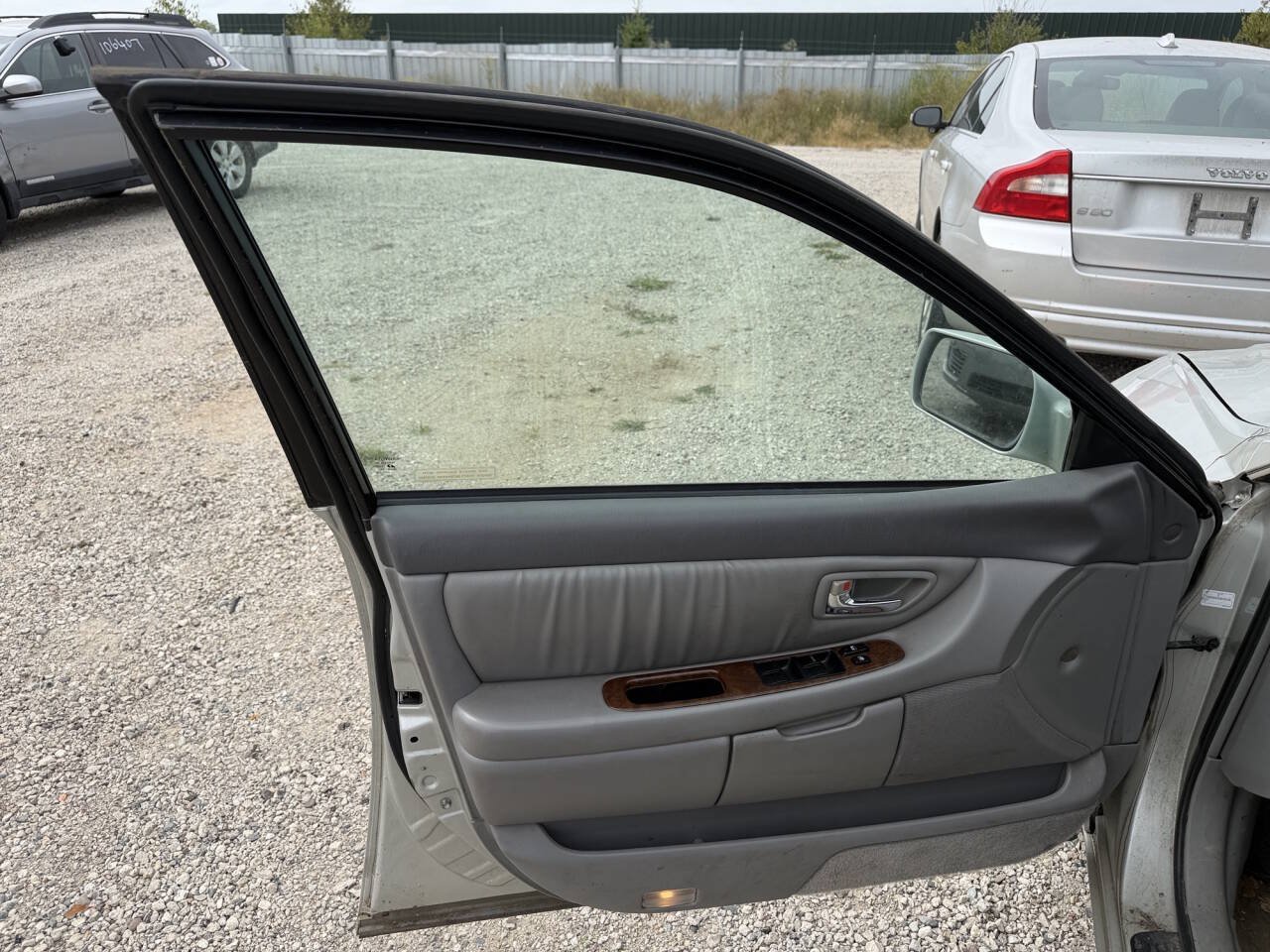 Used 2000 Toyota Avalon XL FWD image 20