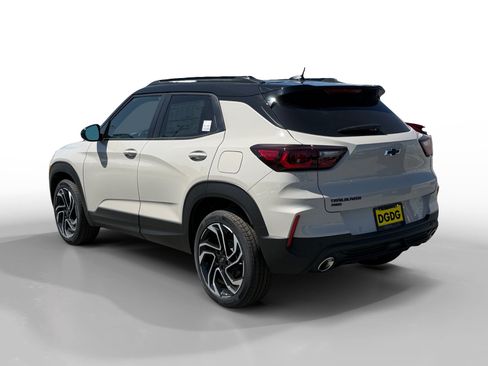 New 2026 Chevrolet TrailBlazer RS w/ Convenience Package AWD/4WD image 3