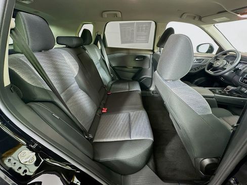 Certified 2023 Nissan Rogue SV AWD/4WD image 32
