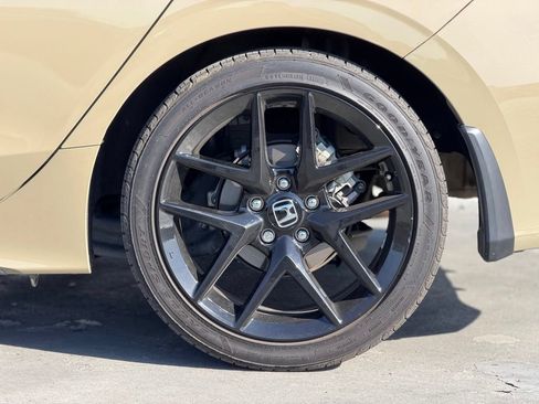 Used 2025 Honda Civic Sport image 2