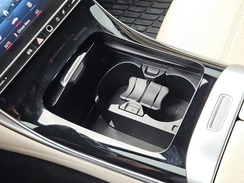 Used 2022 Mercedes-Benz C 300 Sedan image 20