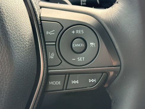 Used 2023 Toyota Camry SE w/ Convenience Package FWD image 18