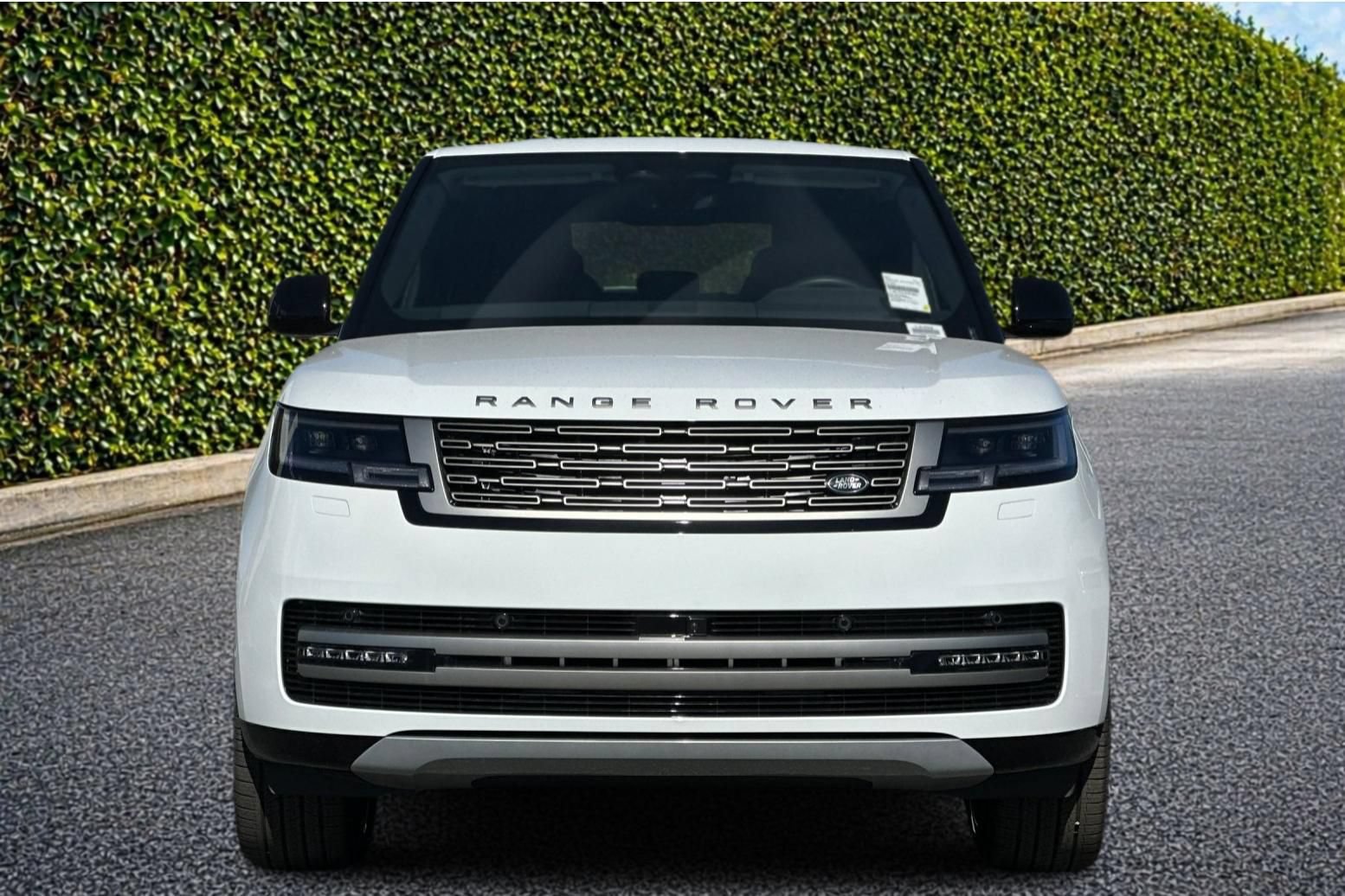 New 2026 Land Rover Range Rover SE AWD/4WD image 9