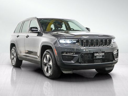 Used 2023 Jeep Grand Cherokee 4WD 4xe image 7