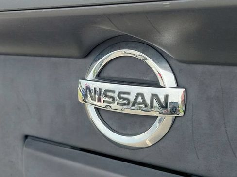 Used 2016 Nissan Frontier SV RWD image 9
