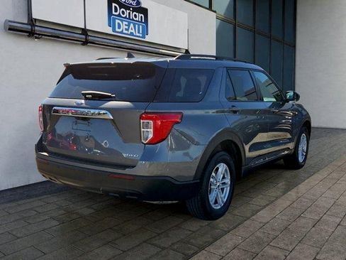 Certified 2024 Ford Explorer XLT AWD/4WD image 3