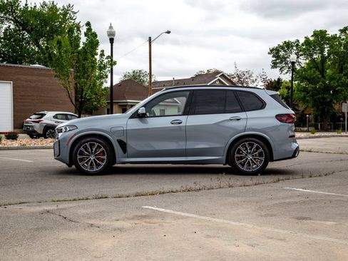 New 2026 BMW X5 xDrive50e w/ Executive Package AWD/4WD image 2