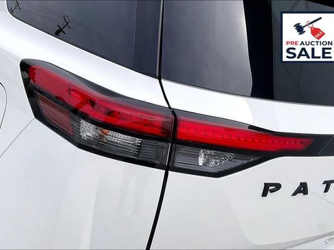 Used 2025 Nissan Pathfinder Rock Creek AWD/4WD image 30