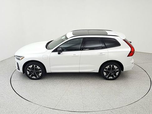 New 2026 Volvo XC60 T8 Plus w/ Climate Package AWD/4WD image 36