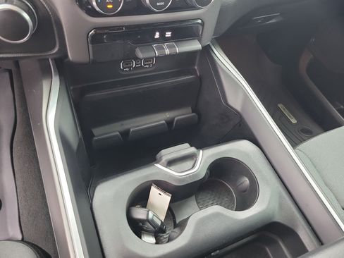 Used 2023 RAM 1500 Big Horn AWD/4WD image 25