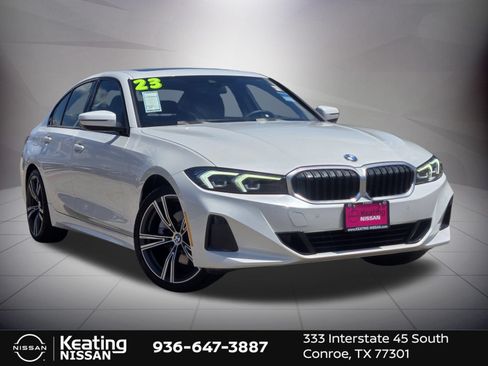 Used 2023 BMW 330i Sedan w/ Driving Assistance Package RWD image 3
