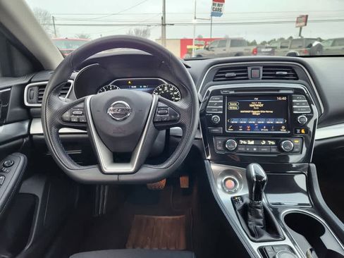 Used 2019 Nissan Maxima 3.5 S w/ Floor Mat Group image 15