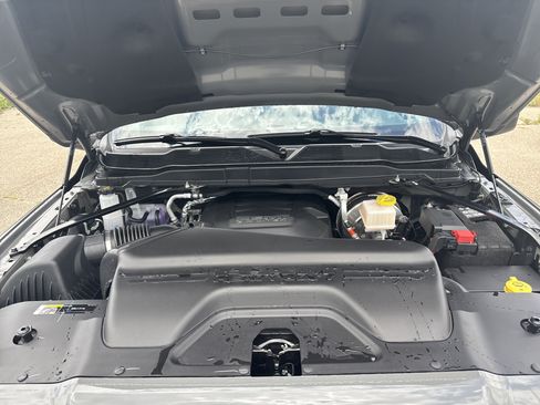 New 2026 RAM 2500 Tradesman AWD/4WD image 12