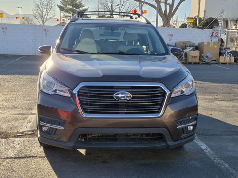 Used 2019 Subaru Ascent Limited w/ Popular Package #3 image 12