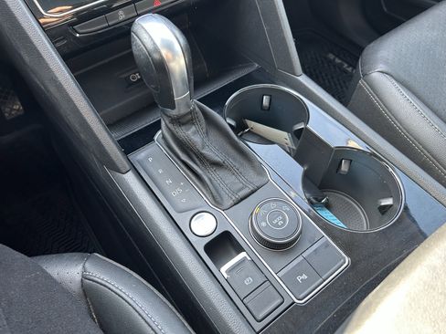 Used 2018 Volkswagen Atlas SEL image 15