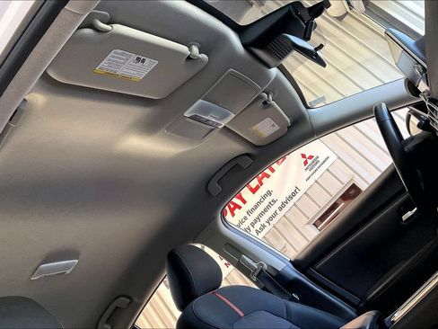 Used 2025 Nissan Sentra SR FWD image 13