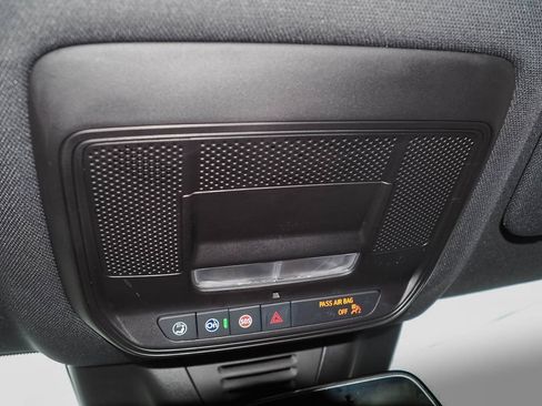 Used 2025 Chevrolet Equinox EV LT w/ Convenience Package FWD image 30
