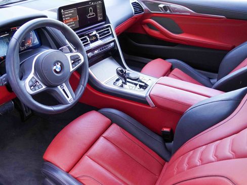 Certified 2025 BMW M850i xDrive Coupe image 9